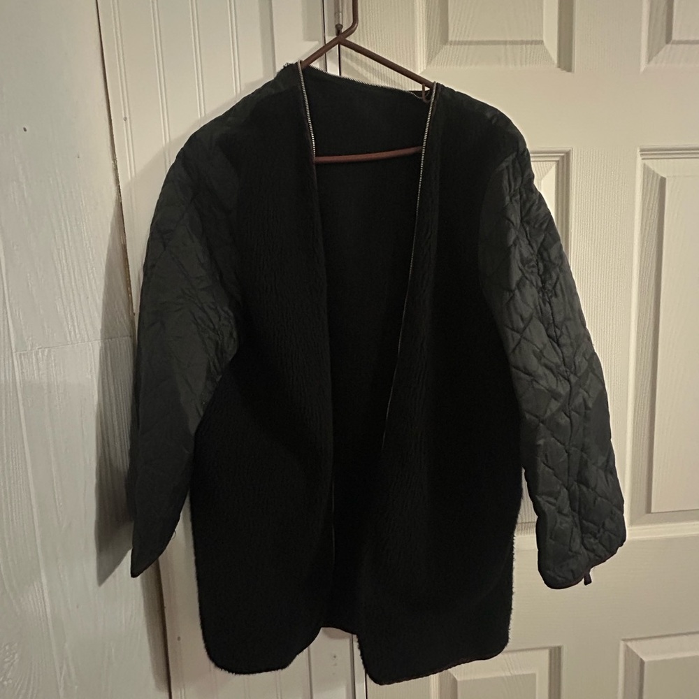 VTG Women's Faux Black Quilted Leather Sleeve Coat